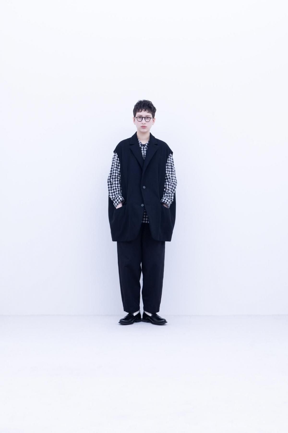 ウールシーチング ・ ガーメントウォッシュ　テーラードベスト / Dark Grey top［size XS］