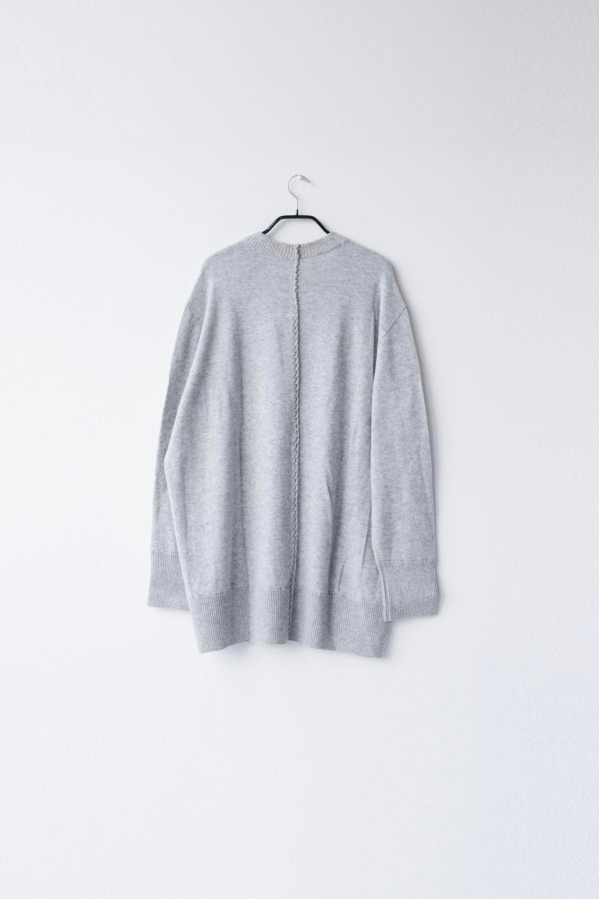 ホワイトカシミヤ・横編ニット　クルーネックニット / Light Grey top［size 5_］