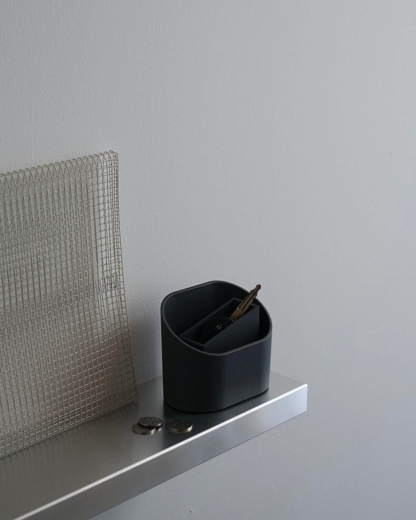 STAND［Black］