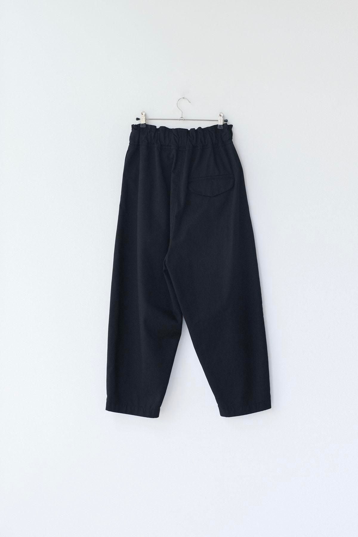 ハイカウントスタンダードチノ　テーパードパンツ / Black［size XS］