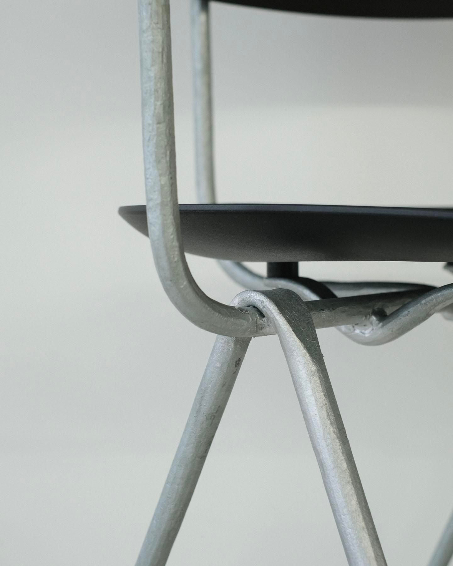 OFFICINA CHAIR [Black]