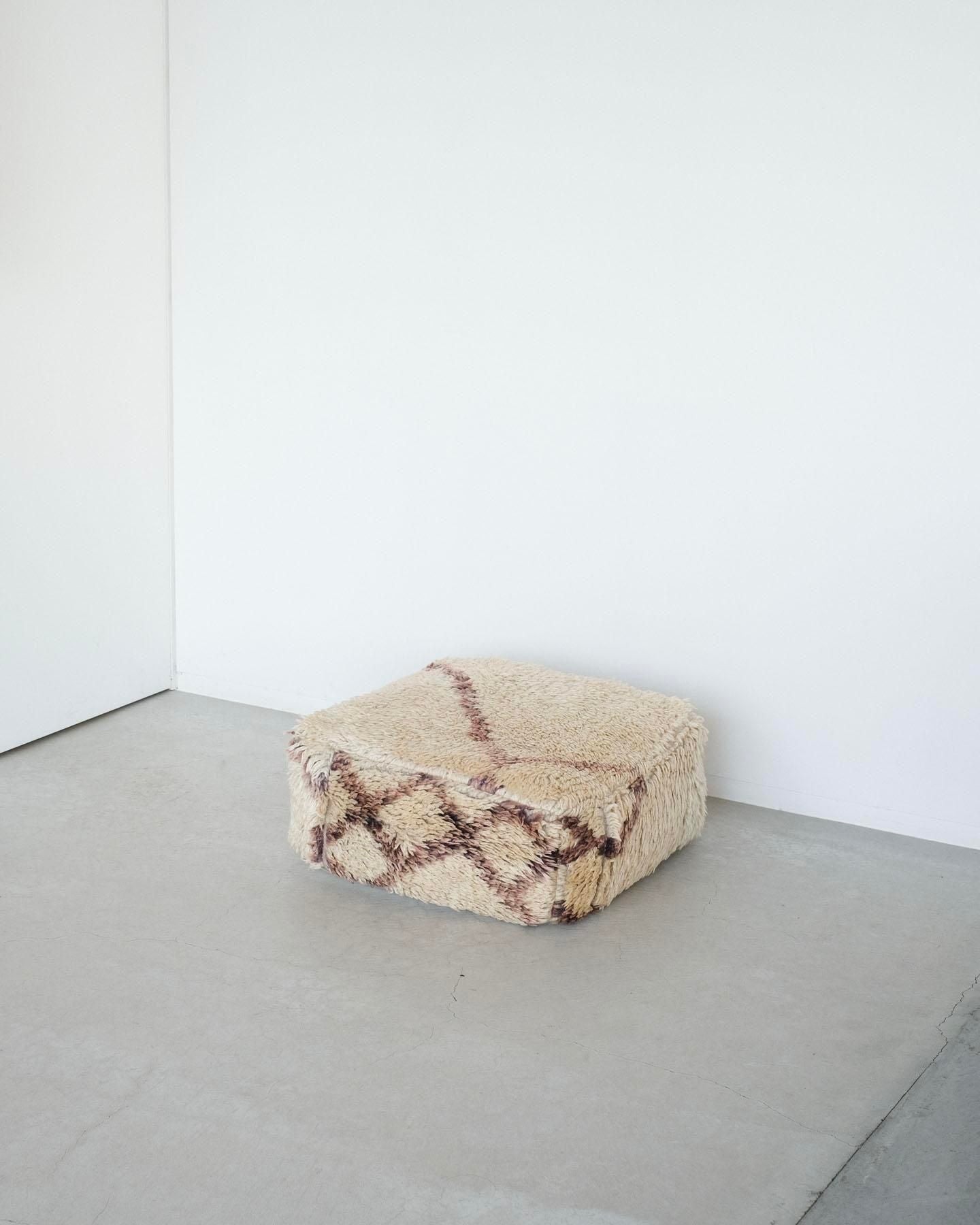 RUG POUF 50 [021B]
