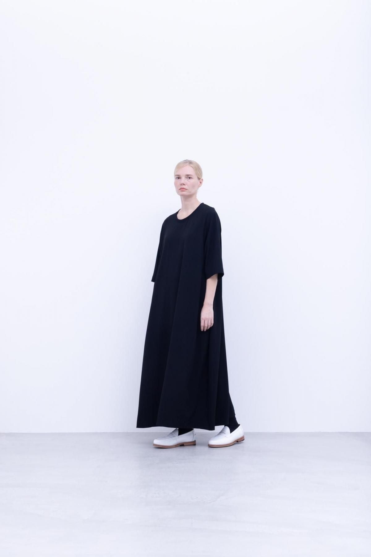 トリアセテート＆ポリエステル・ライトクレープダブルクロス　ロングワンピース / 99 deep black [size 3_]