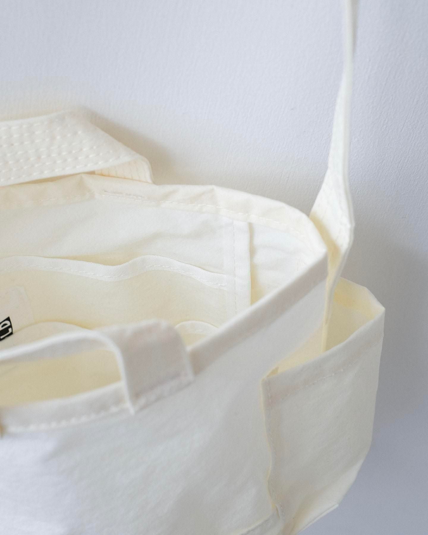 SIDE POCKET MINI / WHITE / ANUNFOLD