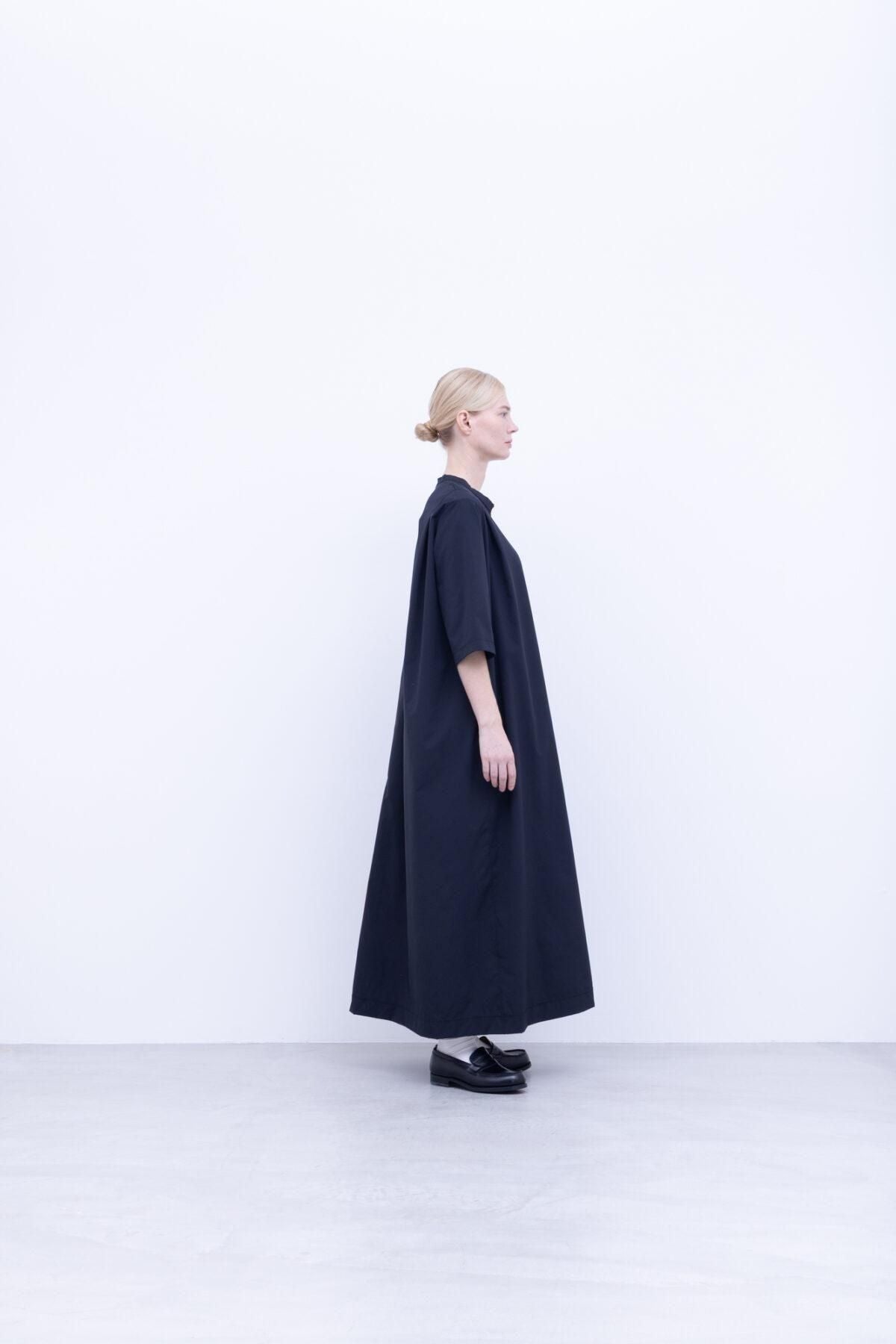 ストレッチポリエステル・マットタイプライター　カタックワンピース / Black［size 3_］