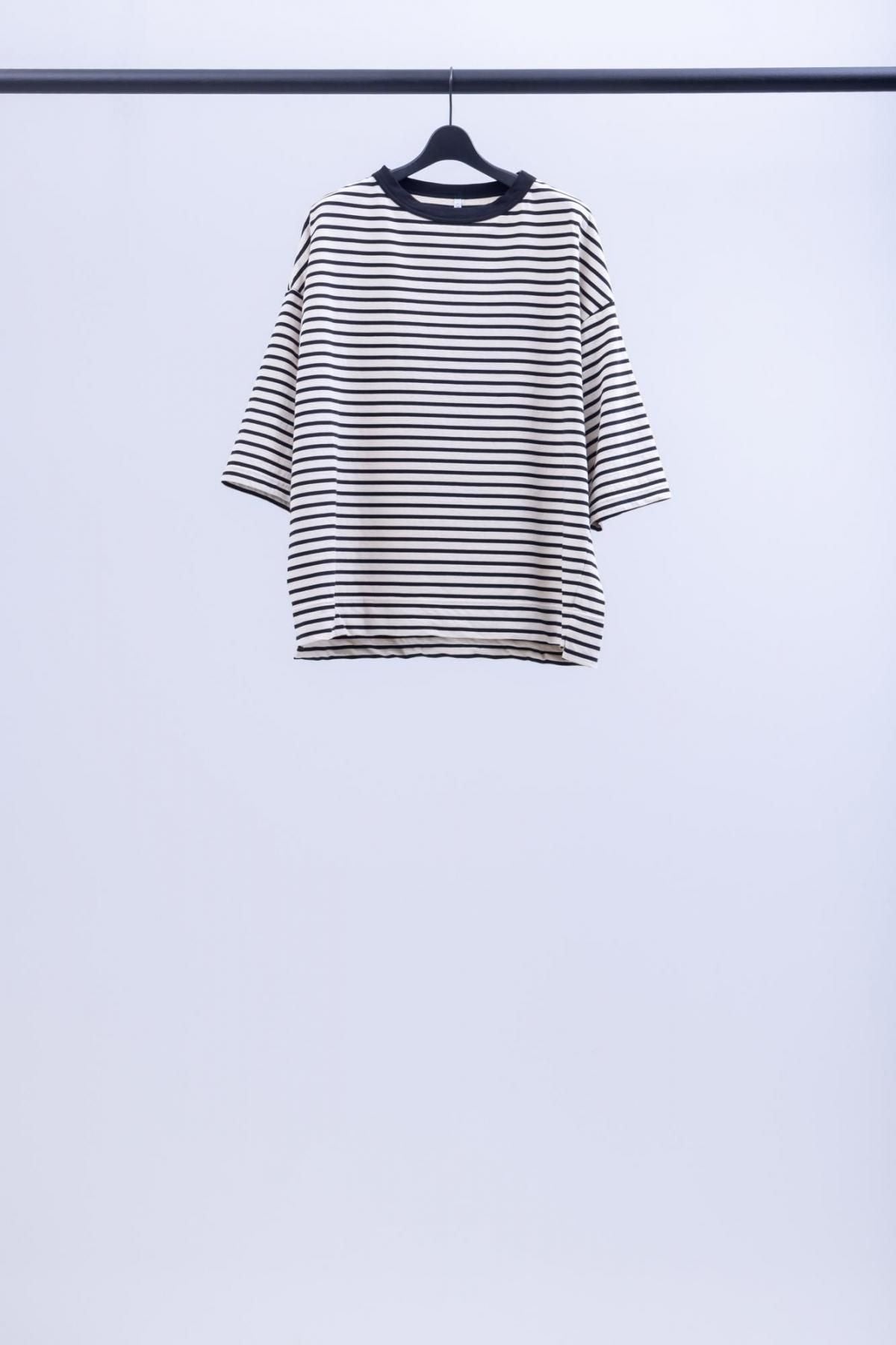 微強撚綿天竺　ボーダークルーネックT / Natural base × Black border［size XS］
