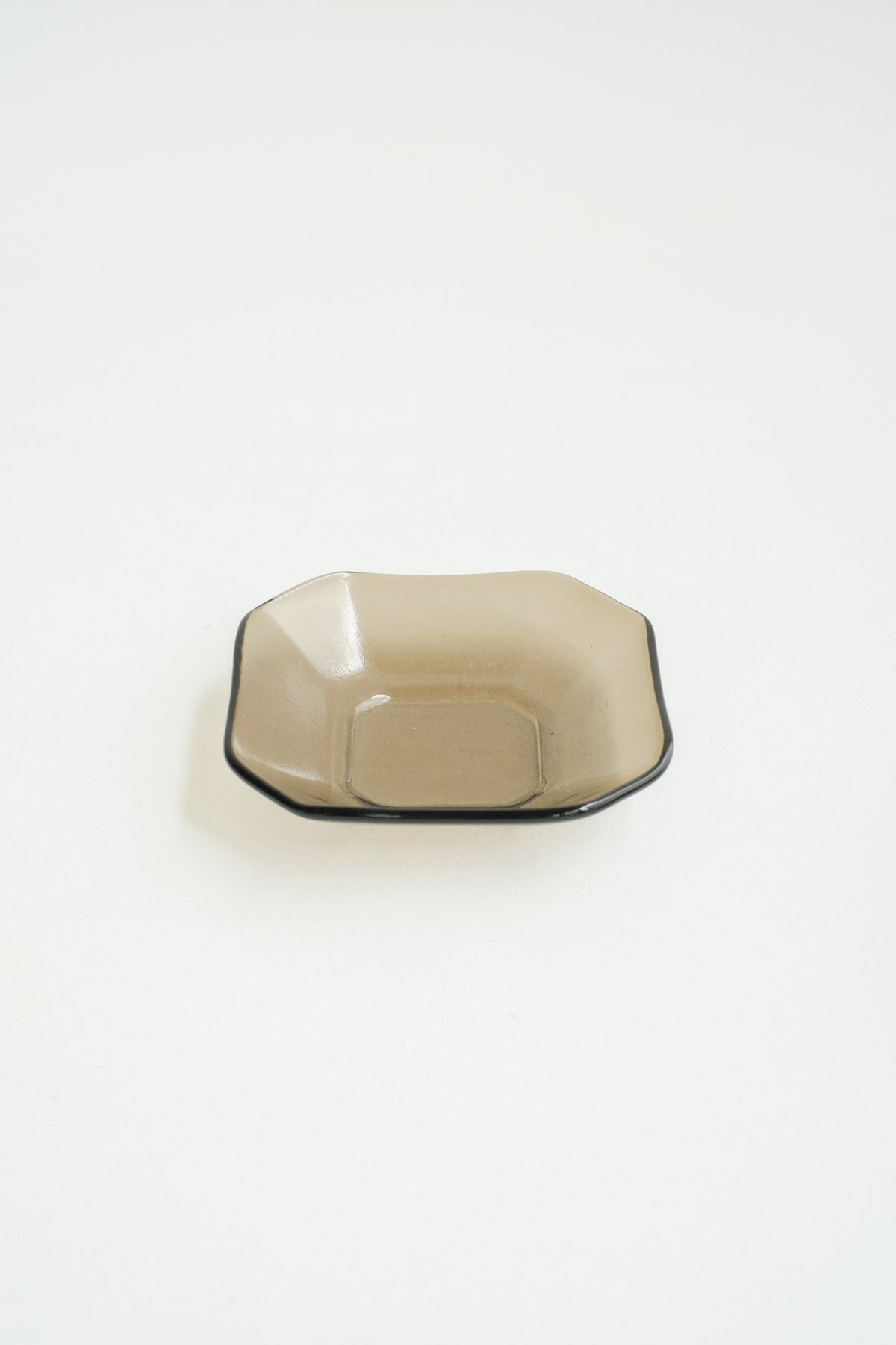 Octagonal Plate [caramel]