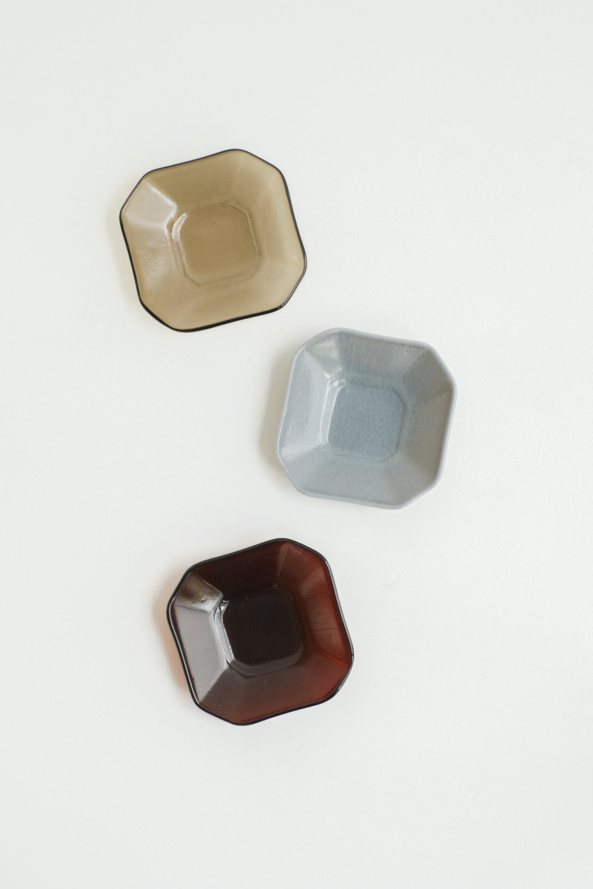 Octagonal Plate [caramel]