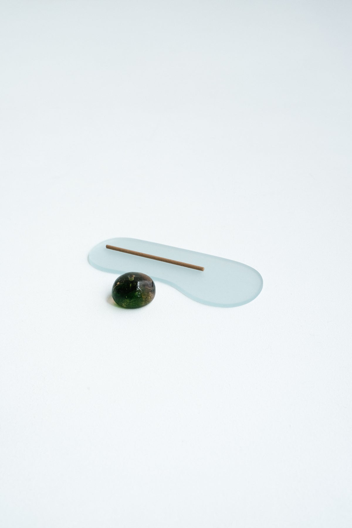 Incense holder [cream]