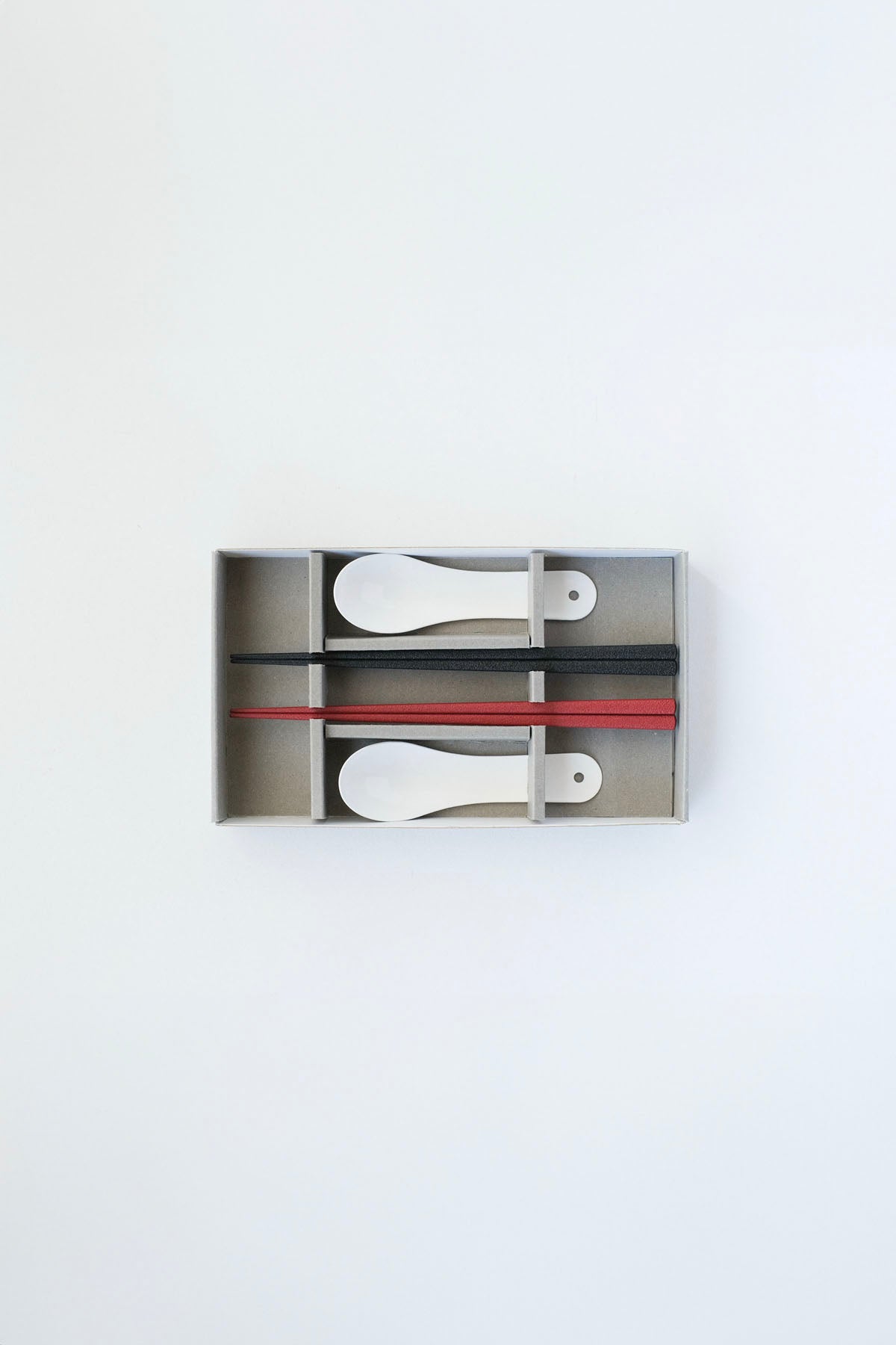 CHINESE SPOON (Enamelled) , CHOPSTICKS Gift Set / 琺瑯レンゲ (白) 、箸 ギフトセットG