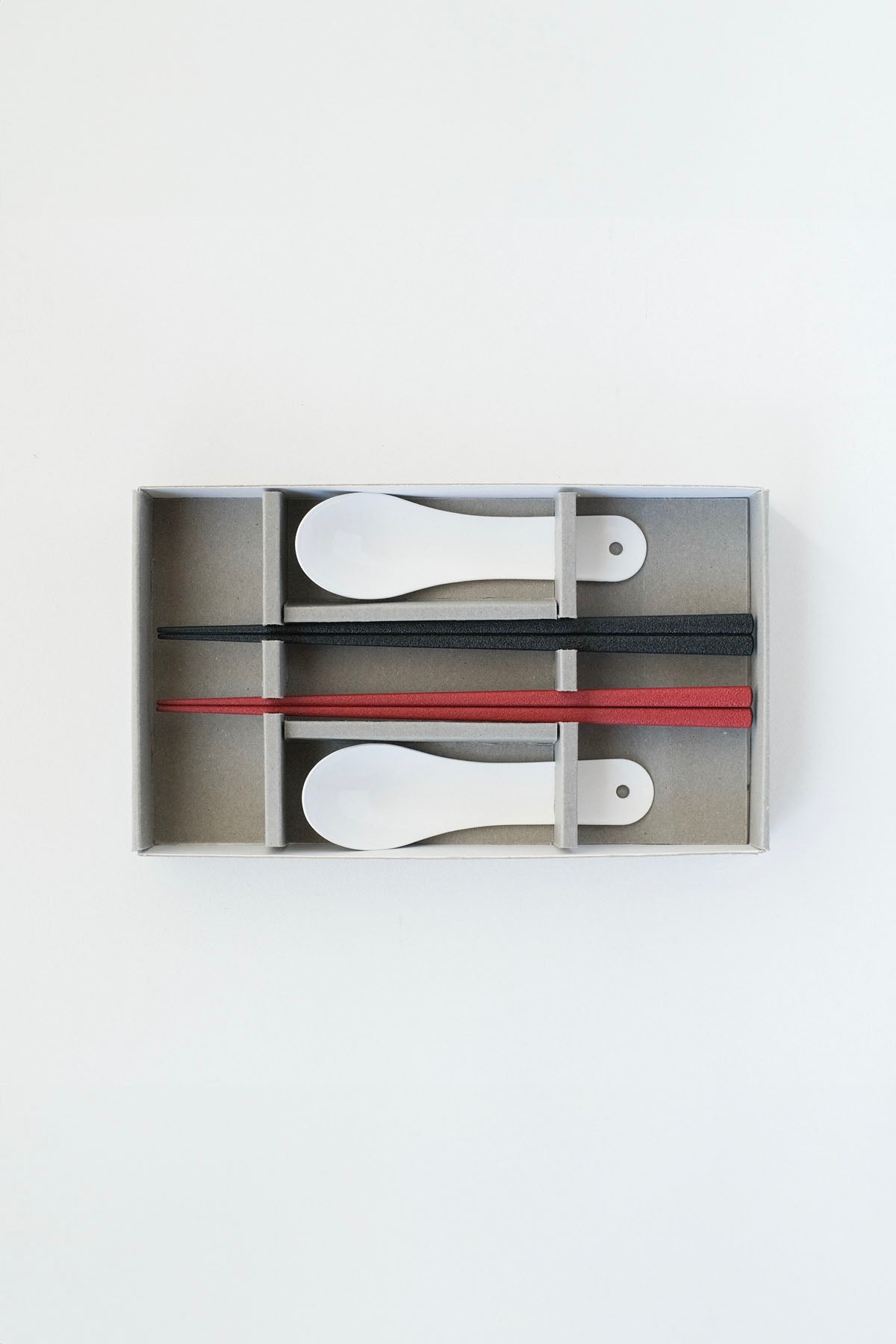 CHINESE SPOON (Enamelled) , CHOPSTICKS Gift Set / 琺瑯レンゲ (白) 、箸 ギフトセットG