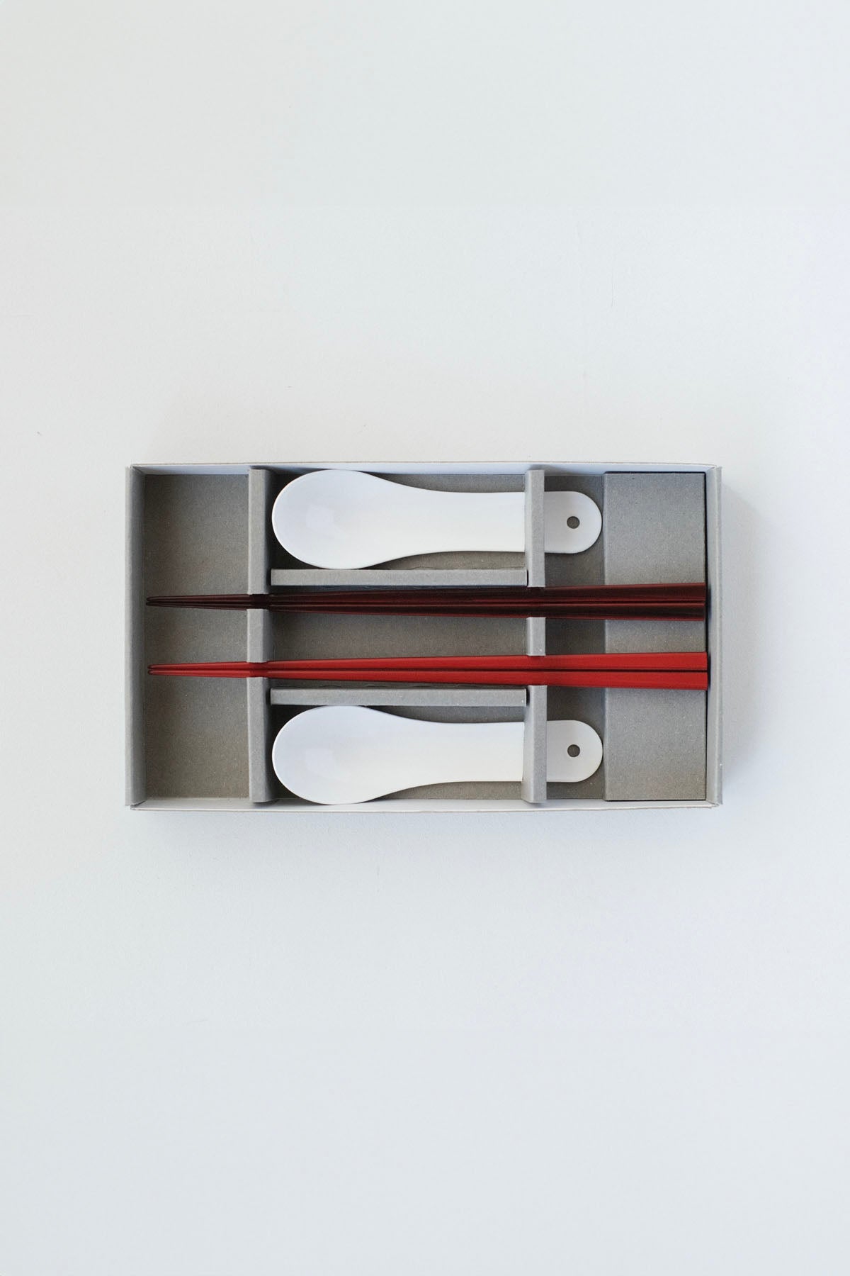 CHINESE SPOON (Enamelled) , CHOPSTICKS Gift Set / 琺瑯レンゲ (白) 、箸 ギフトセットF