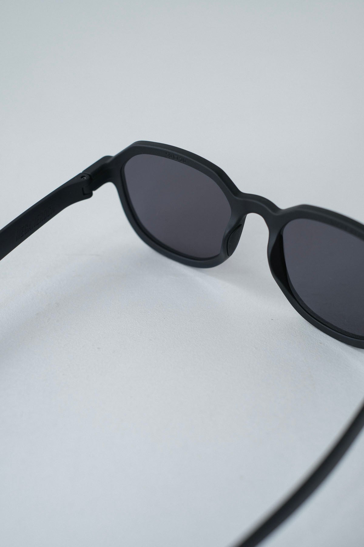 KOREMO type 04 (Black)| MEGANEROCK – ataW