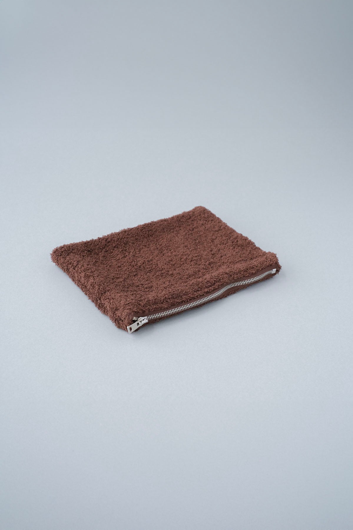TW01 / FLAT POUCH S［BROWN］