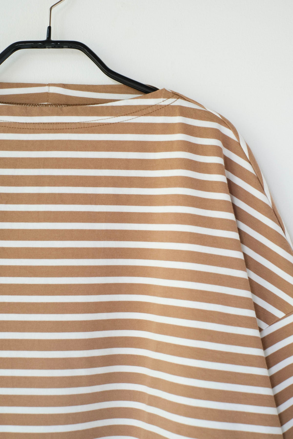 微強撚綿天竺　ボーダーボートネックT / Camel base × White border［size XS］