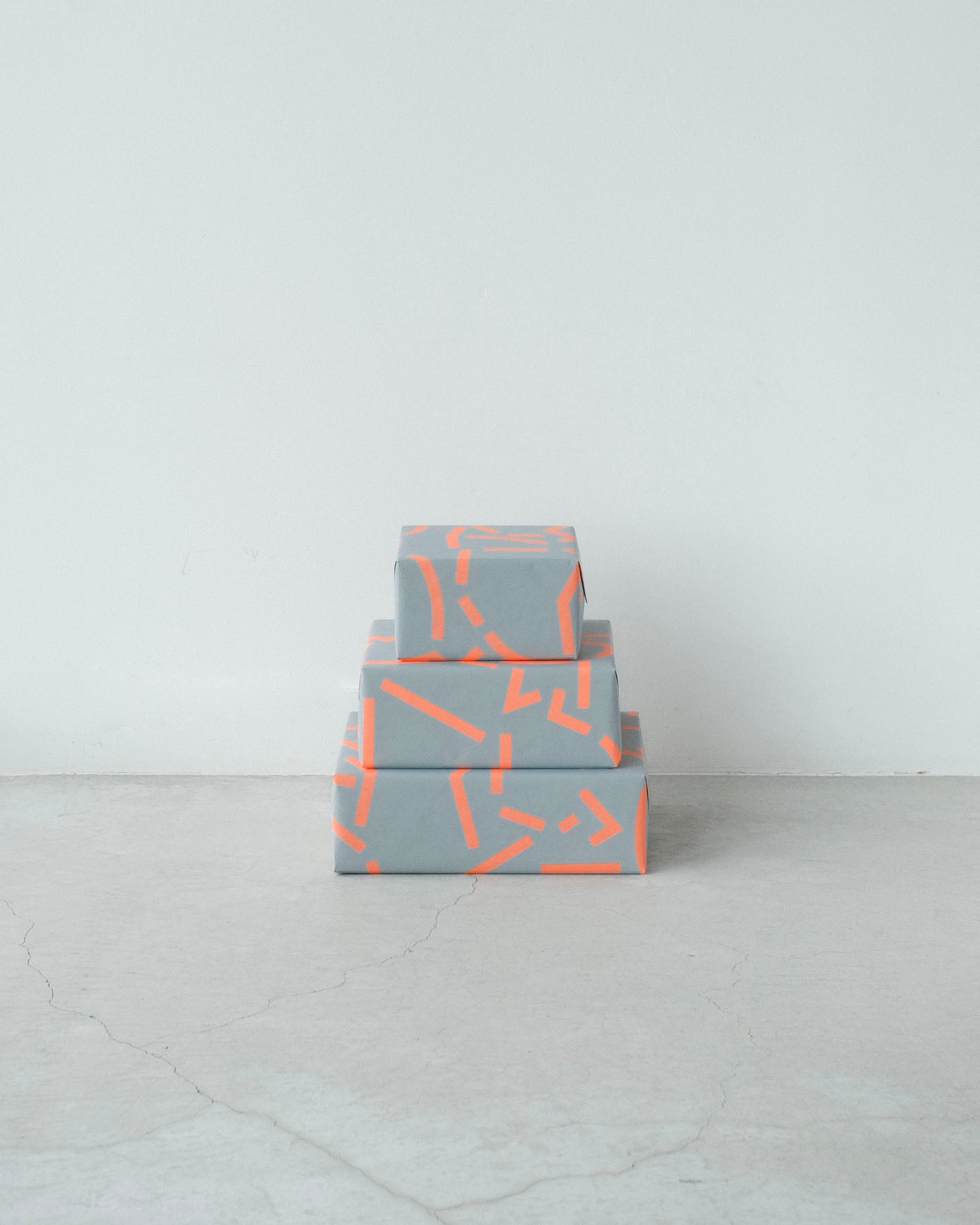 Gift Box ／ Type A [ Silver × Orange ]