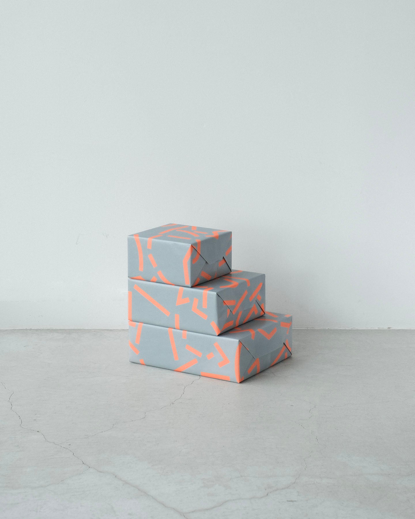 Gift Box ／ Type A [ Silver × Orange ]