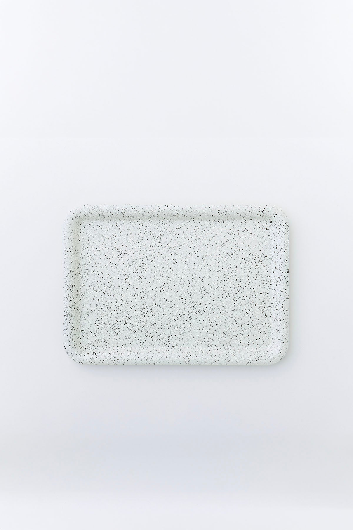 PLACE 02／B5 Tray Off White B（dripping 1 color）