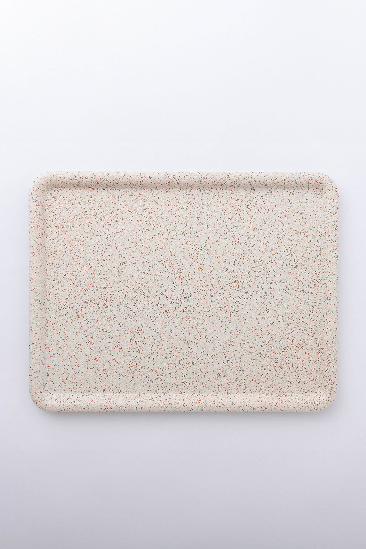 PLACE 02／ B4 Tray Off White C（dripping 2 color）