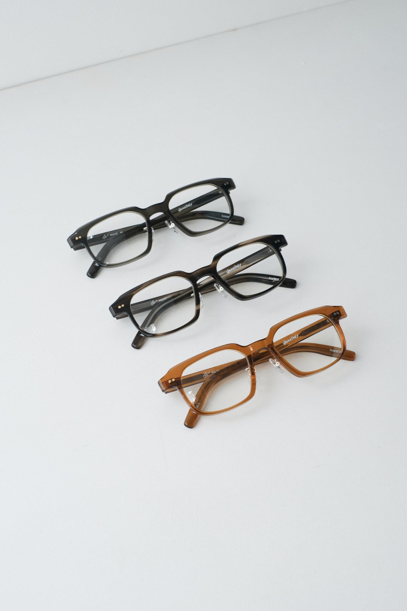 VECTOR 001 [Brown]