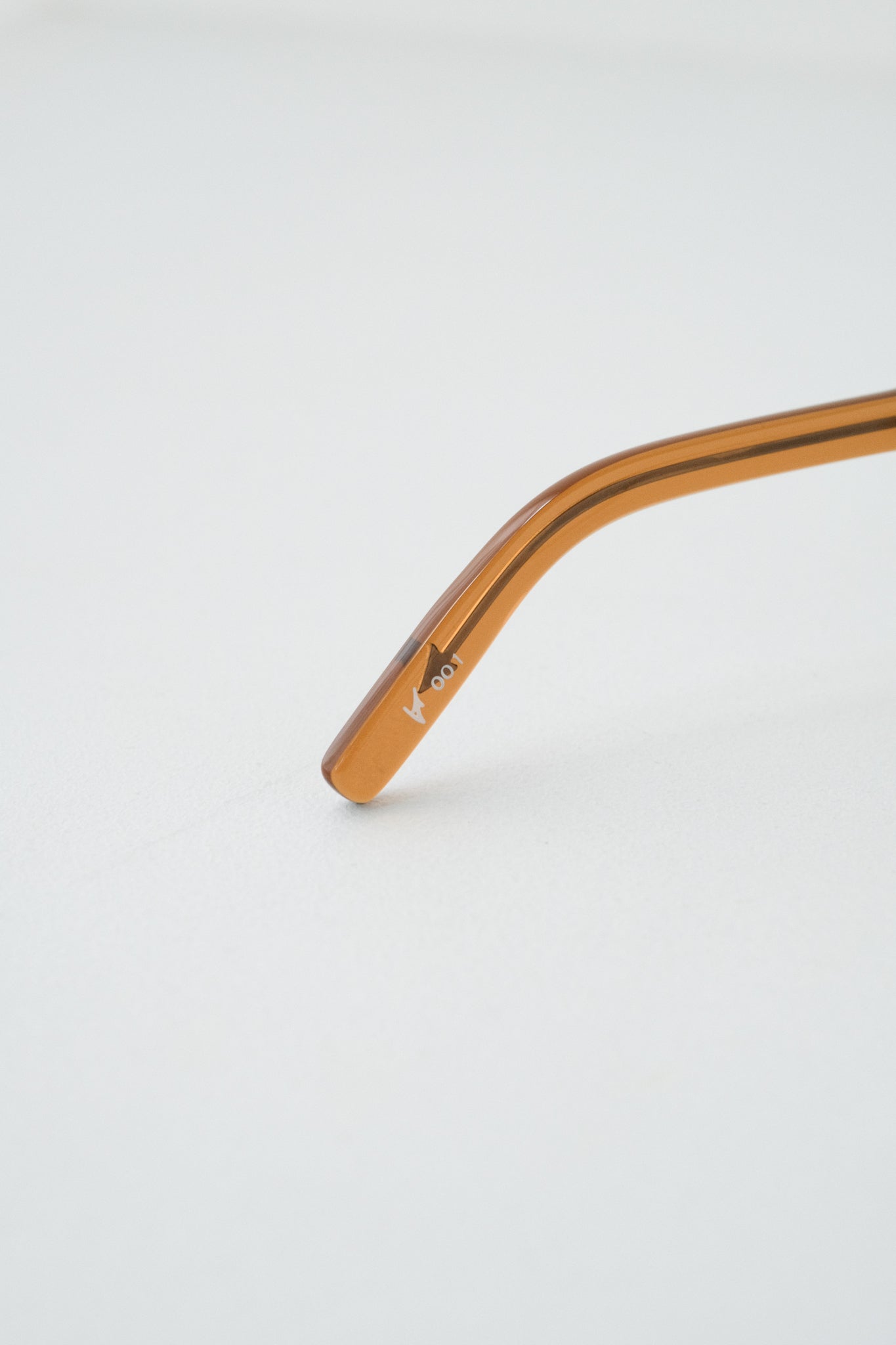 VECTOR 001 [Brown]