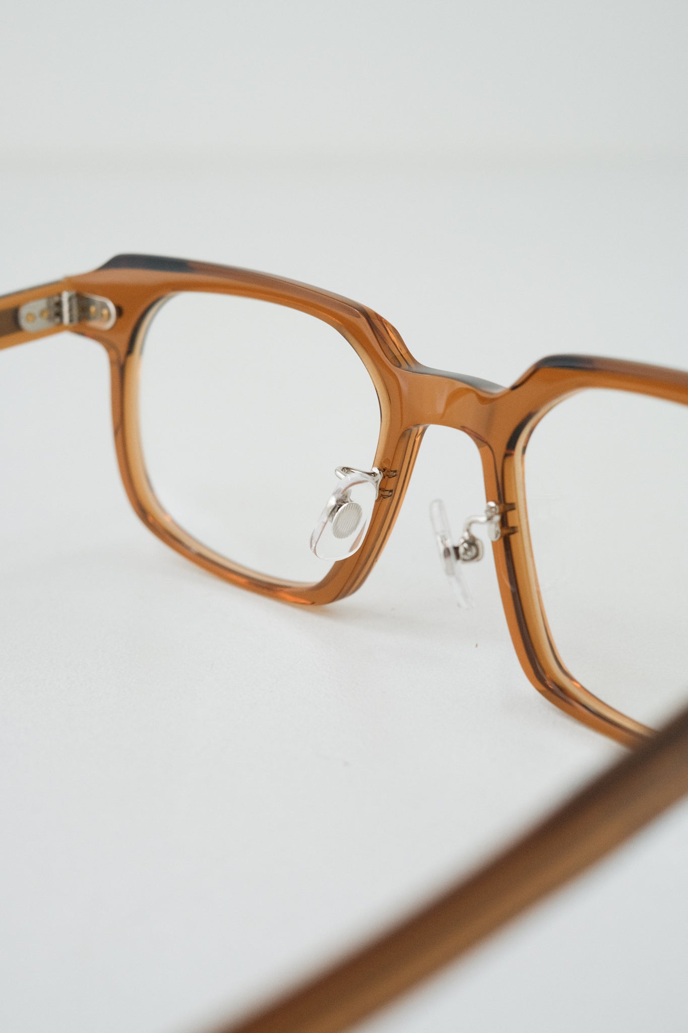 VECTOR 001 [Brown]